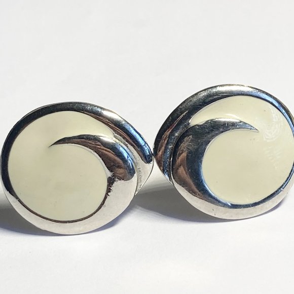 Vintage Cream Enamel Swirl Clip On Earrings 80s 90s Silver Rhodium Plated - Picture 5 of 10